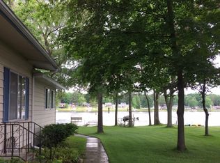 4539 N Island Dr, Sanford, MI 48657