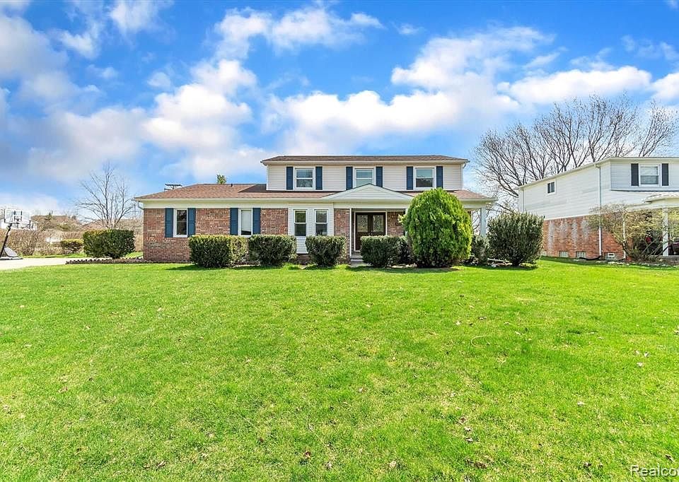 3974 Estates Dr, Troy, MI 48084 Zillow