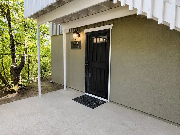 1525 Garfield Pl, Eugene, OR 97402