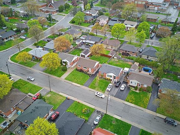 3rd image of 51 Bromley Rd