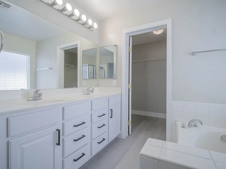 9050 Toast Ave — Photo 14