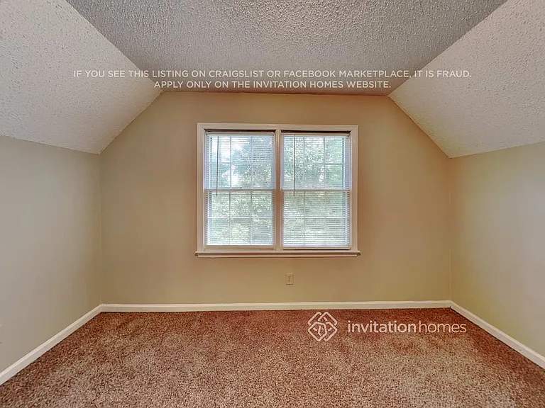6297 Queens Ct — Photo 15