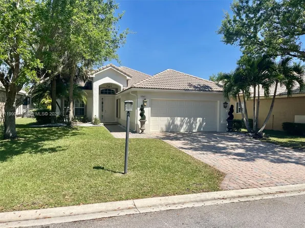 11289 NW 65th Mnr, Pompano Beach, FL 33076