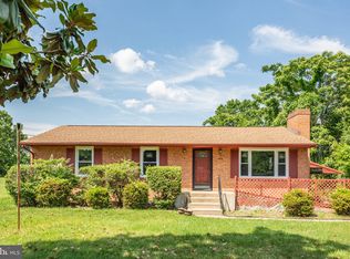 484 Truslow Rd, Fredericksburg, VA 22405