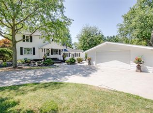 6239 Holden Rd, Tecumseh, ON N0R 1L0