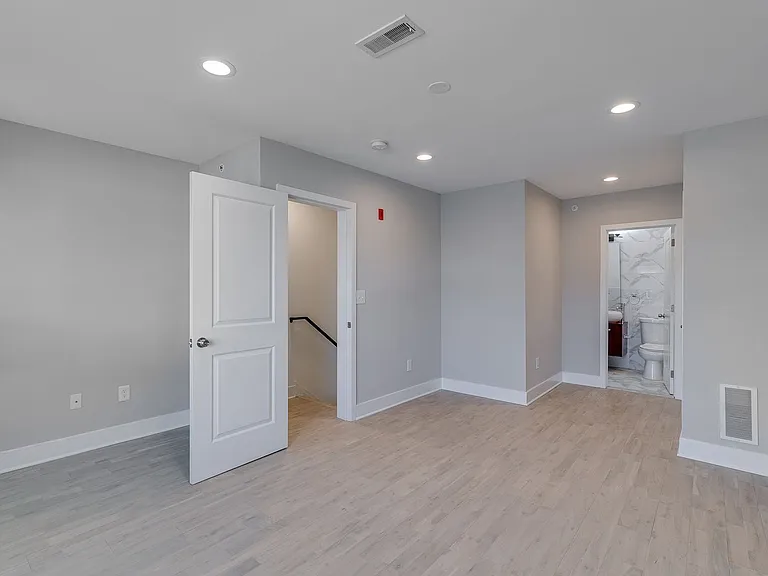 2522 Federal St #3 — Photo 15