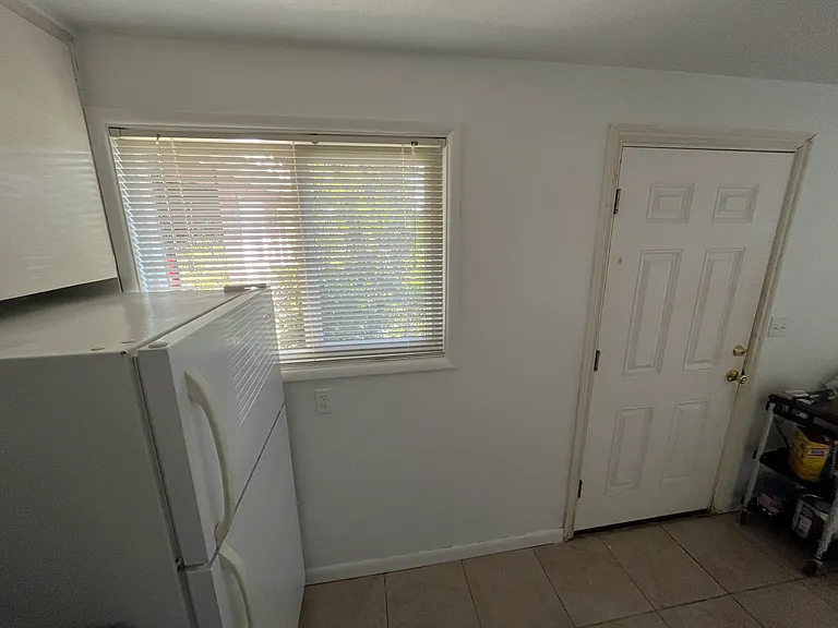 2005 NW Garfield Ave #2011 — Photo 10