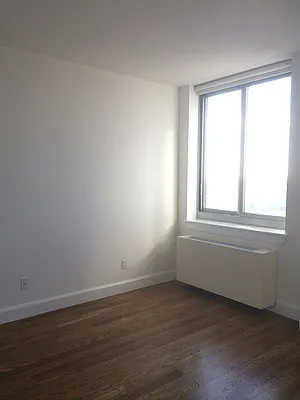 Rented by Waterton Residential New York | media 25