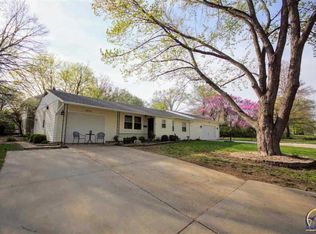2802 SW 19th St, Topeka, KS 66604