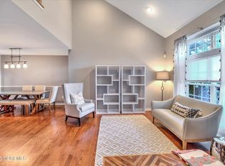 2 Kentucky Way, Freehold, NJ 07728
