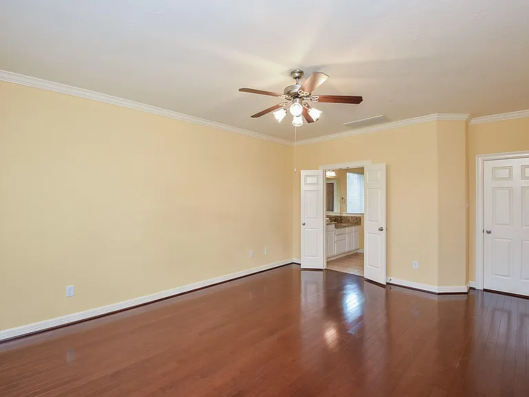 25203 Oak Villa Dr — Photo 24