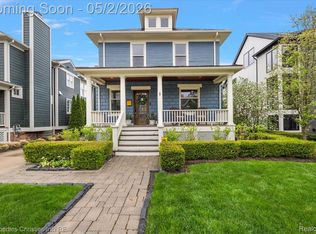 887 Ann St, Birmingham, MI 48009