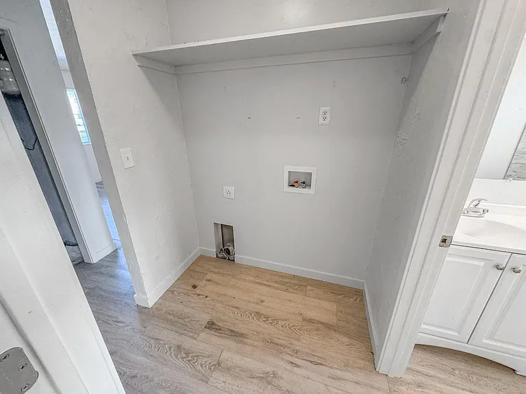 3007 S 3200 W — Photo 10