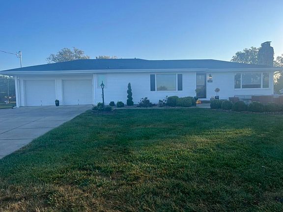 2nd image of 5413 Navajo St