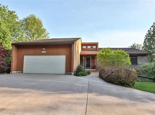 2455 Griffin Rd, Churchville, NY 14428