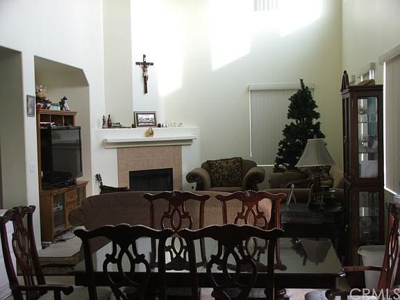 4th image of 26343 Sequoia St