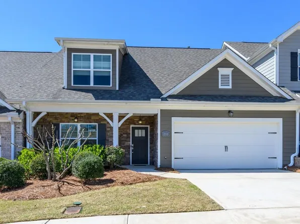 2111 Slick Stone Dr, Snellville, GA 30078