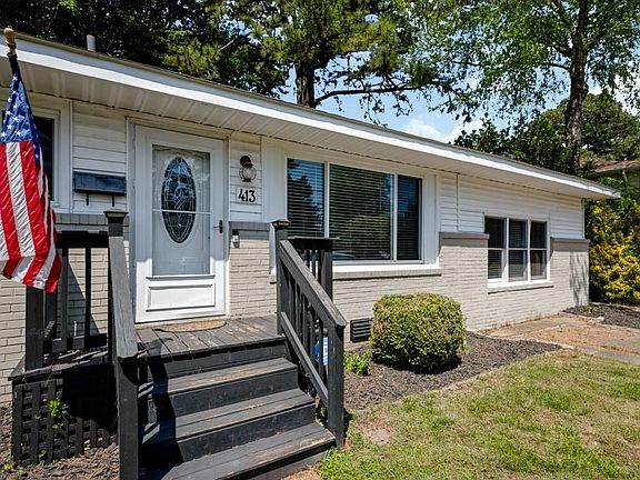 2nd image of 413 Gotham Rd