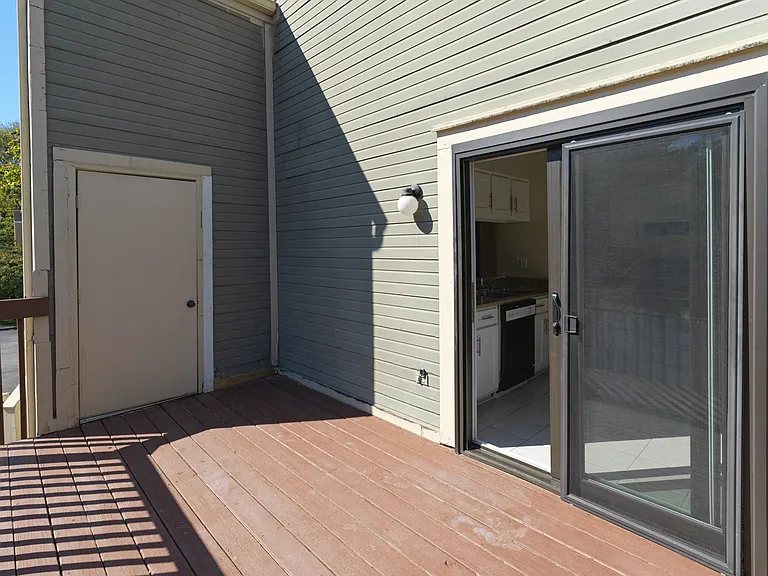 321 Crescent Spring Dr — Photo 12
