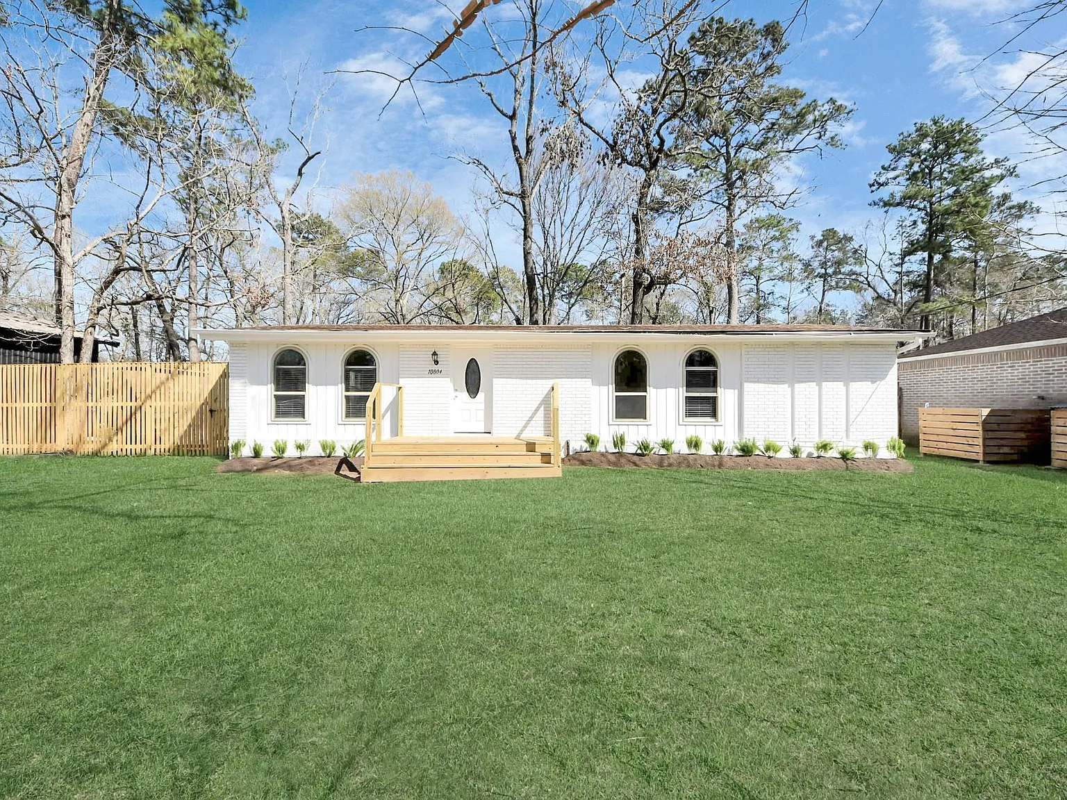 3 bed, 2.0 bath, 1250 sqft, $1,800 — Photo 3
