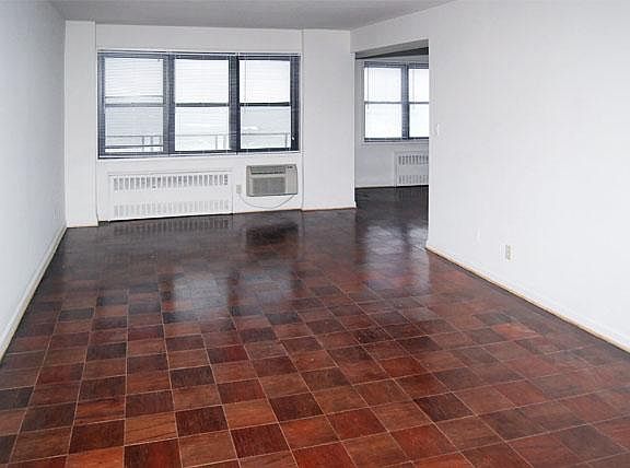 3rd image of 850 E Broadway #6Z