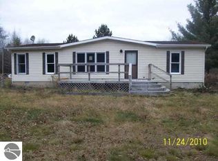 5682 Jeanette Dr, Sterling, MI 48659