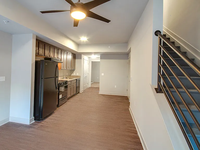 Townhouse Kitchen with Ceiling Fan