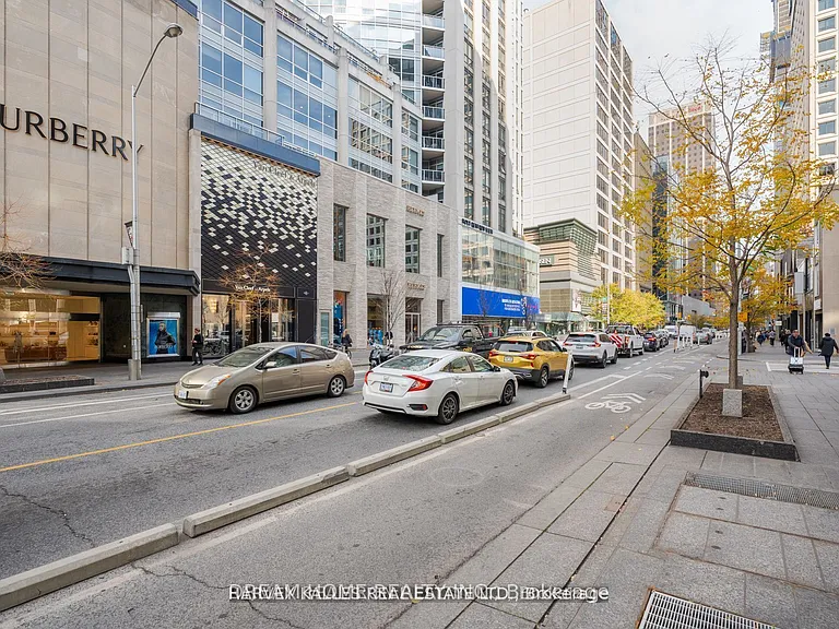 35 Hayden St #1501 — Photo 23
