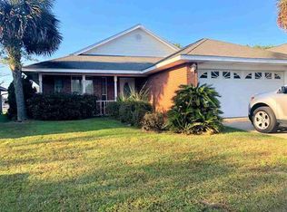 32 Easton St, Cantonment, FL 32533