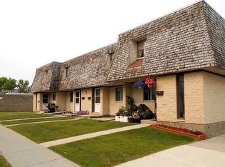 Baylor Place, Winnipeg, MB R3T 3P4