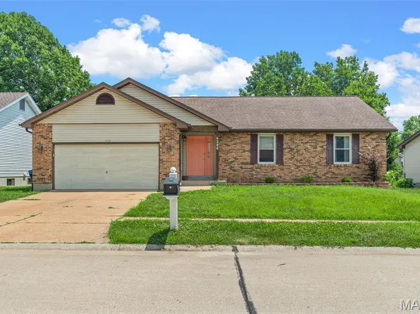6206 Stratford Glen Ct, Saint Louis, MO 63129