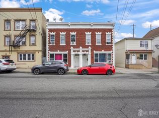 264 Washington St, Perth Amboy, NJ 08861