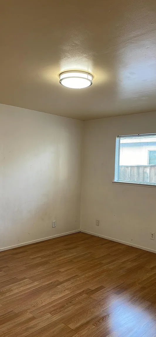 10161 Santa Clara Ave photo 1