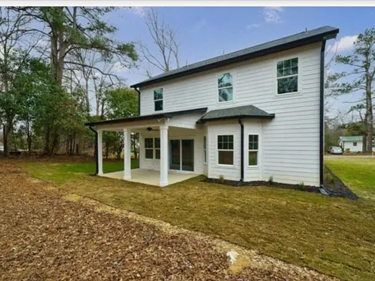 Lily Dr — Photo 20