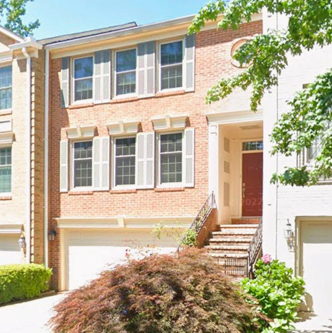 4 bed, 4.0 bath, 2662 sqft, $4,400 — Photo 1