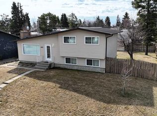 4347 S 9th Ave, Edson, AB T7E1B4