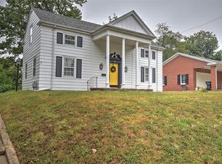 1500 W William St, Decatur, IL 62522