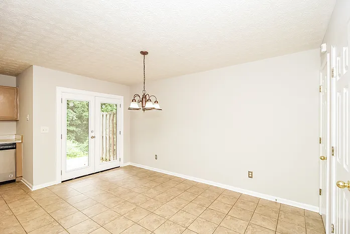 6560 Wellington Chase Ct — Photo 4