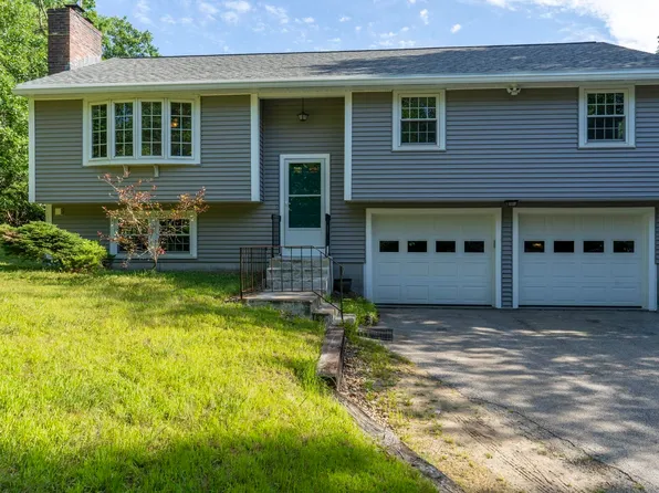 31 Woodhawk Way, Litchfield, NH 03052