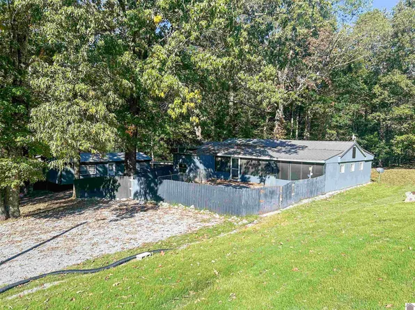 85 Arrowhead Rd, Eddyville, KY 42038