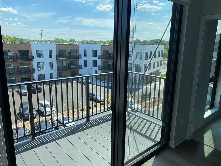 Greenlink Residences — Photo 13
