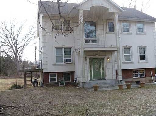 1st image of 41 S Parker Dr