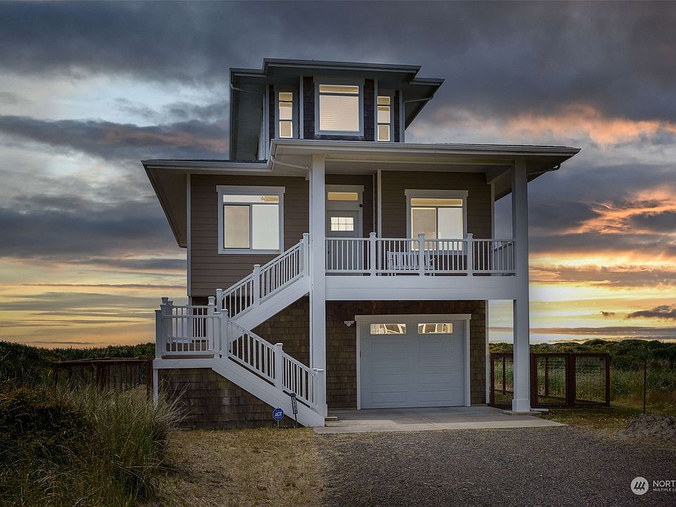 1st image of 1123 Ocean Shores Boulevard SW