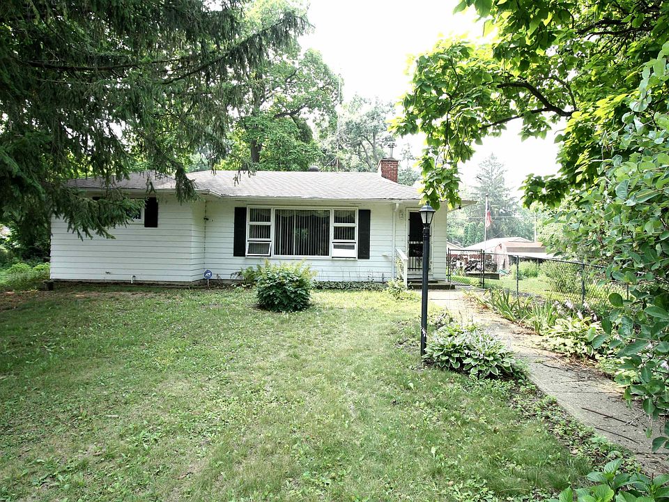 1st image of 1410 E Maple Beach Dr