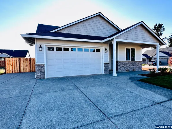 274 NE Cedar St, Sublimity, OR 97385