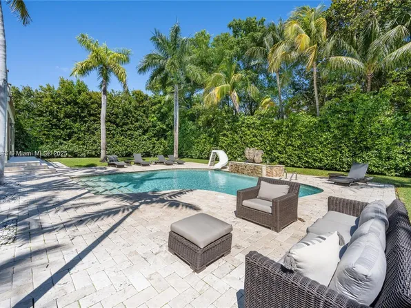 31 Island Dr, Key Biscayne, FL 33149
