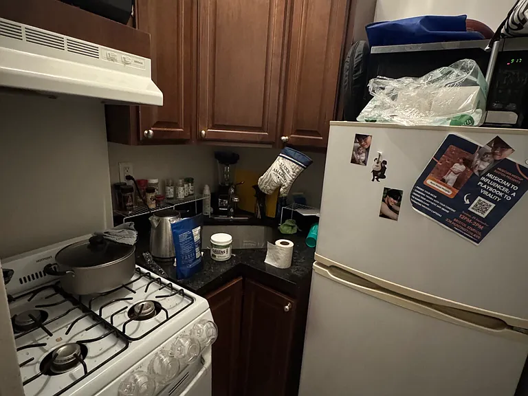 38 Hemenway St #8 — Photo 7