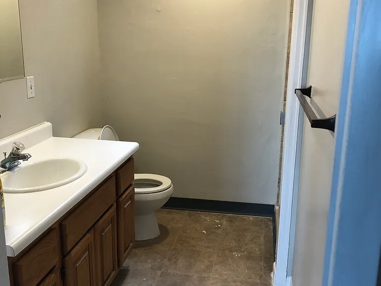 1511 S Summit View Dr #UPPER LEVEL — Photo 11