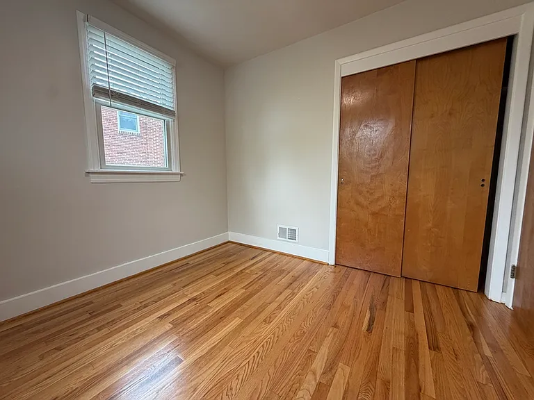 126 Median Dr — Photo 18
