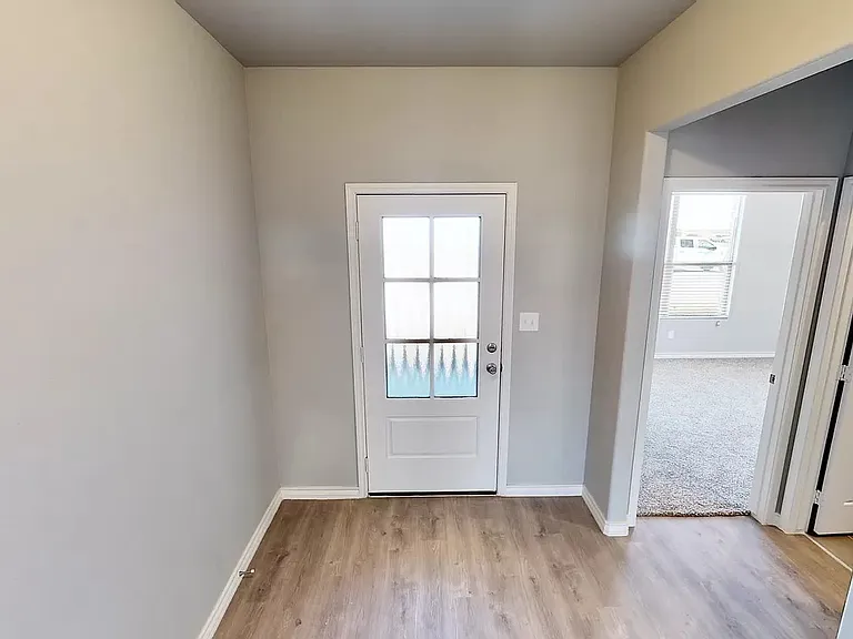 5803 Waverly Ave — Photo 4